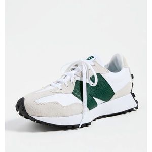New Balance 327 Sneakers, White/Green, size 6 1/2 Women’s